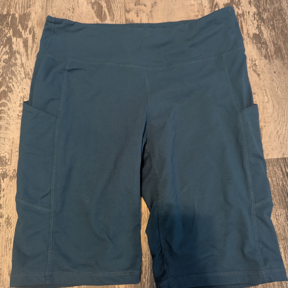 Blue Bike Shorts with Stretchy Waistband and Moisture-Wicking Fabric